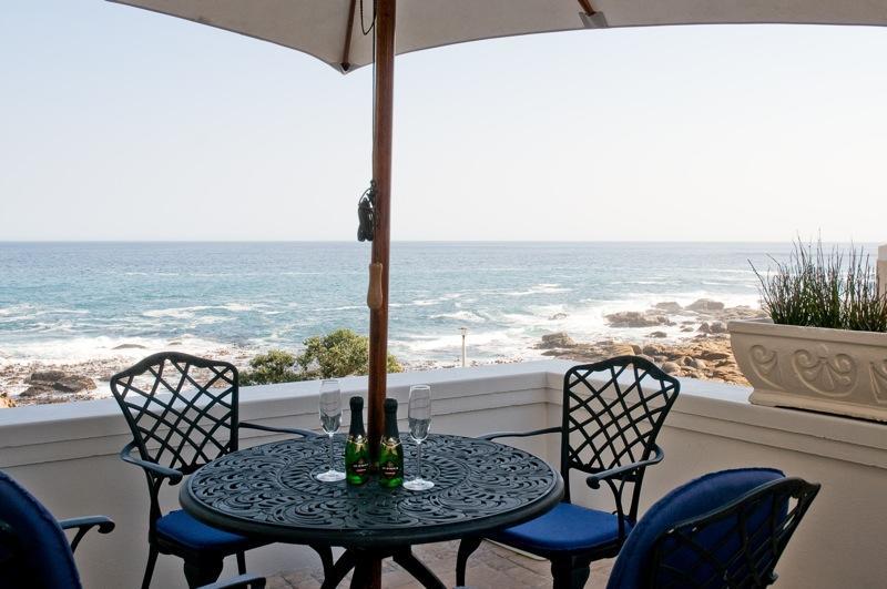 Bantry Beach Luxury Suites Cape Town Bagian luar foto