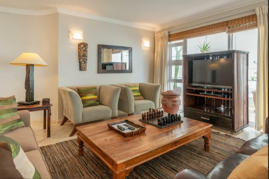 Bantry Beach Luxury Suites Cape Town Bagian luar foto
