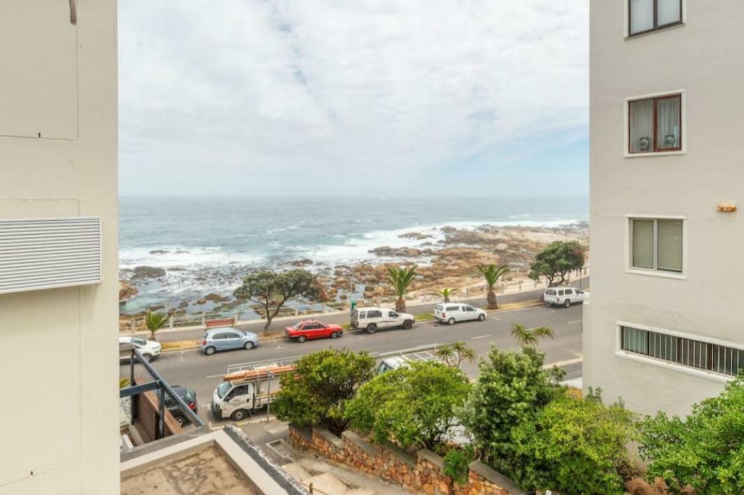 Bantry Beach Luxury Suites Cape Town Bagian luar foto