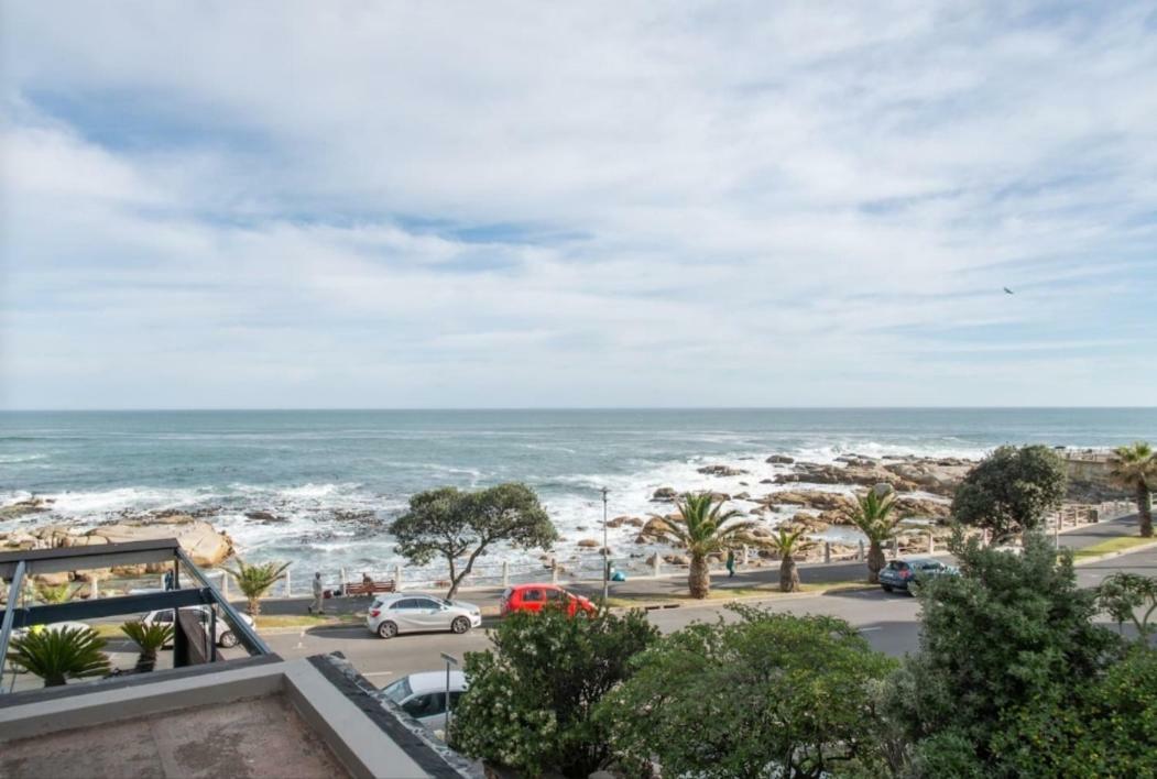 Bantry Beach Luxury Suites Cape Town Bagian luar foto