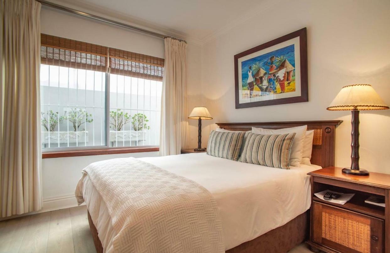 Bantry Beach Luxury Suites Cape Town Bagian luar foto