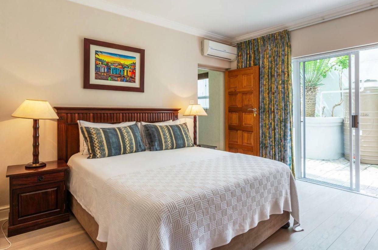 Bantry Beach Luxury Suites Cape Town Bagian luar foto