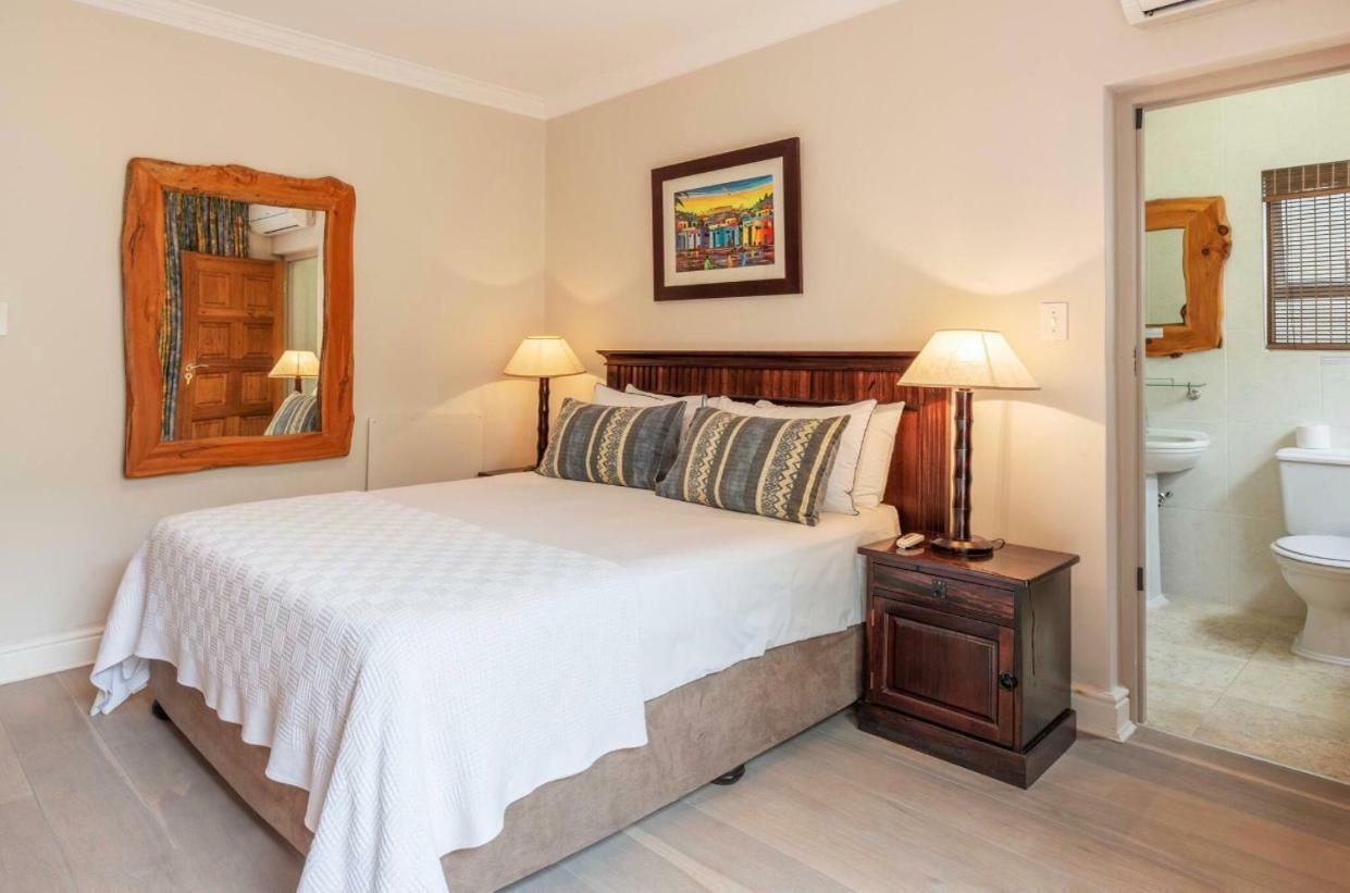 Bantry Beach Luxury Suites Cape Town Bagian luar foto