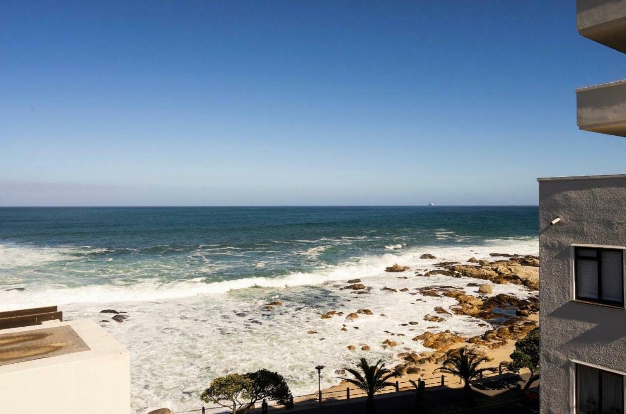 Bantry Beach Luxury Suites Cape Town Bagian luar foto