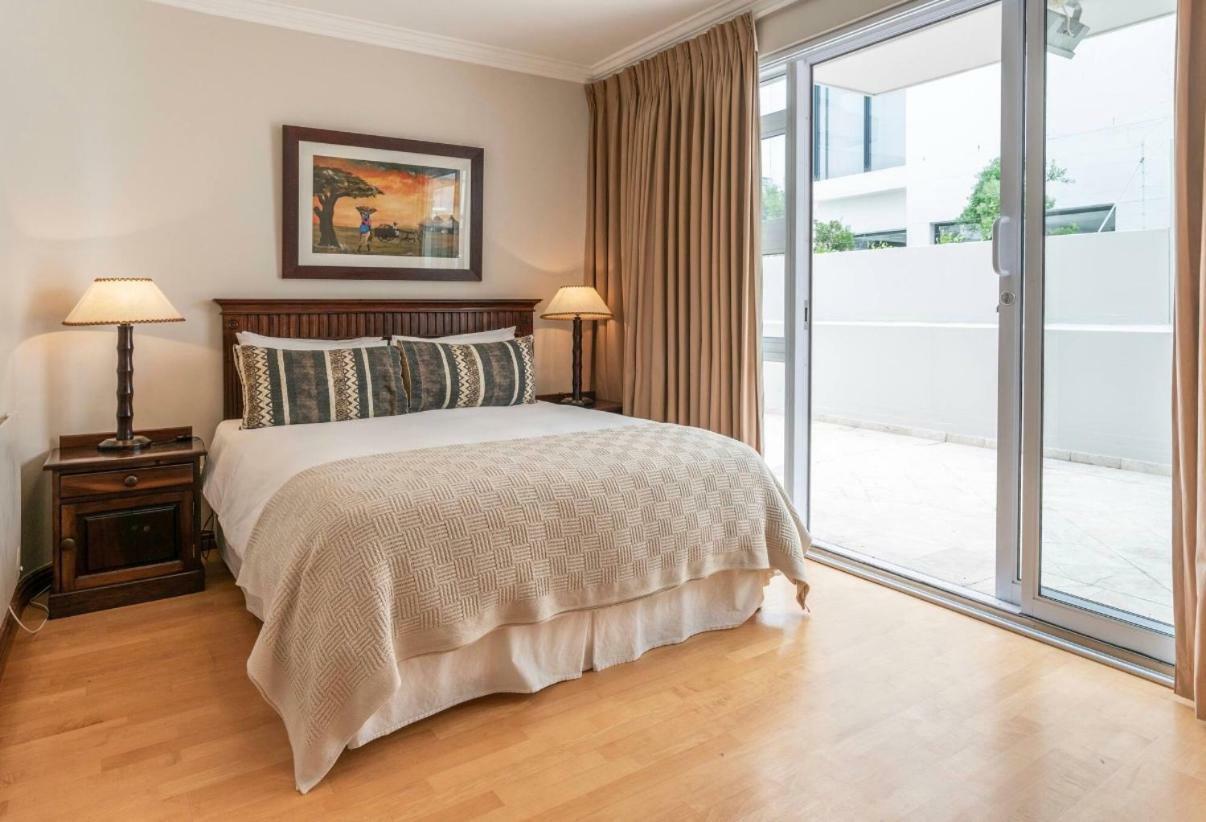 Bantry Beach Luxury Suites Cape Town Bagian luar foto